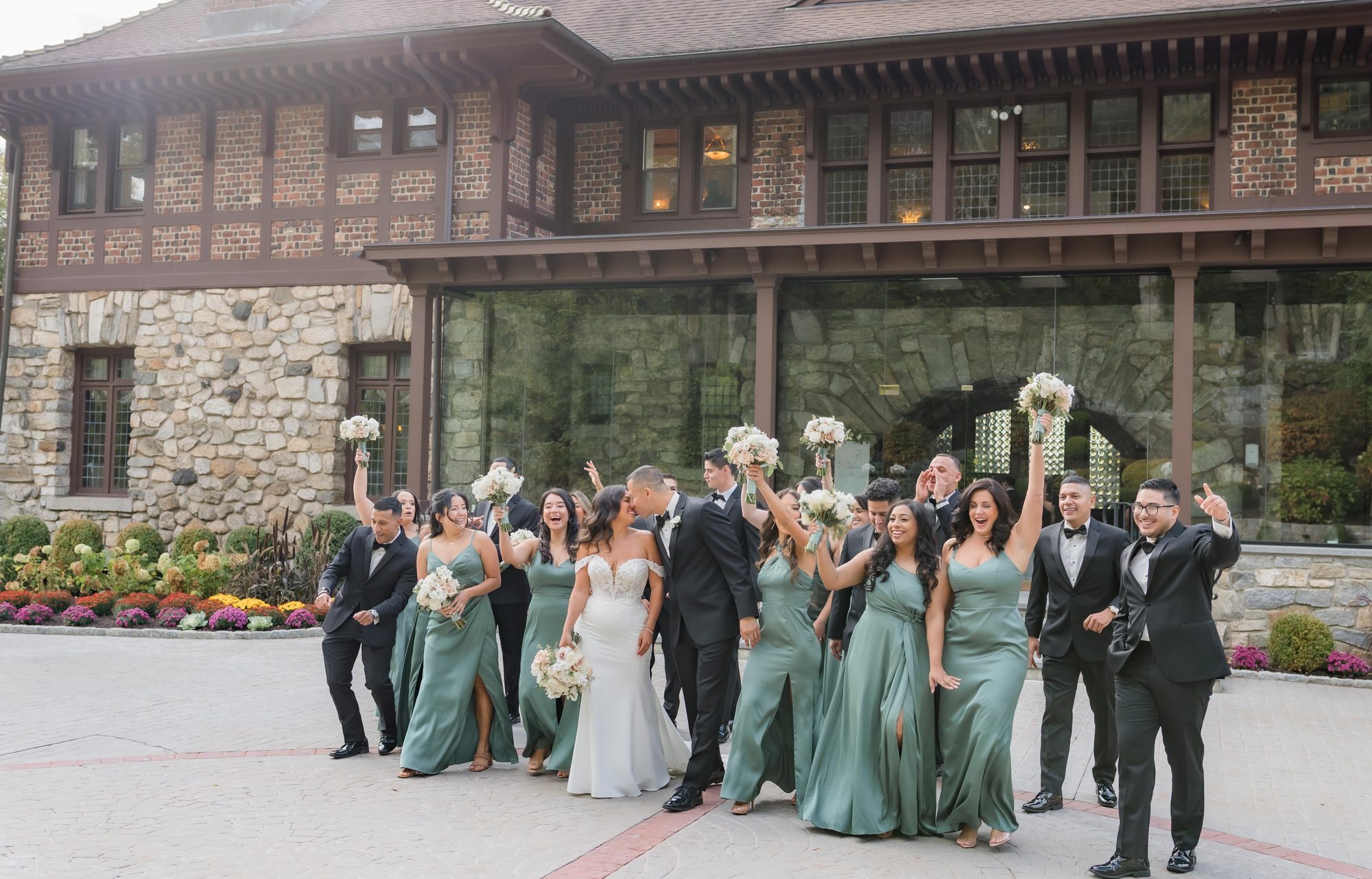 le chateau bridesmaid dresses Château Wedding Photographer, South Salem NY | Melanie & Bryan SIZE:9/10Y (34)